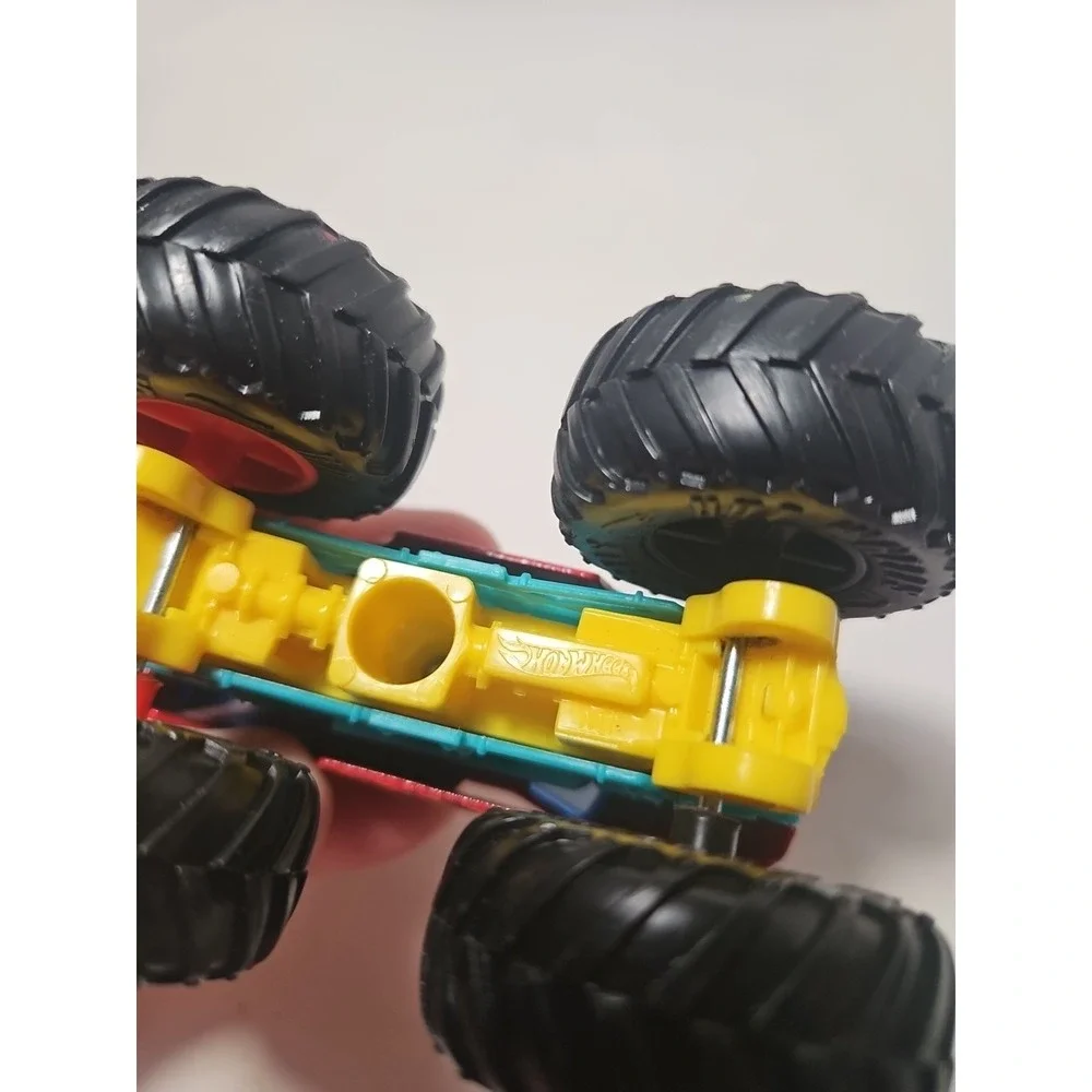 Hot Wheels Monster Jam Truck HW Demo Derby 1:64 Diecast Truck Superman Twin Mill